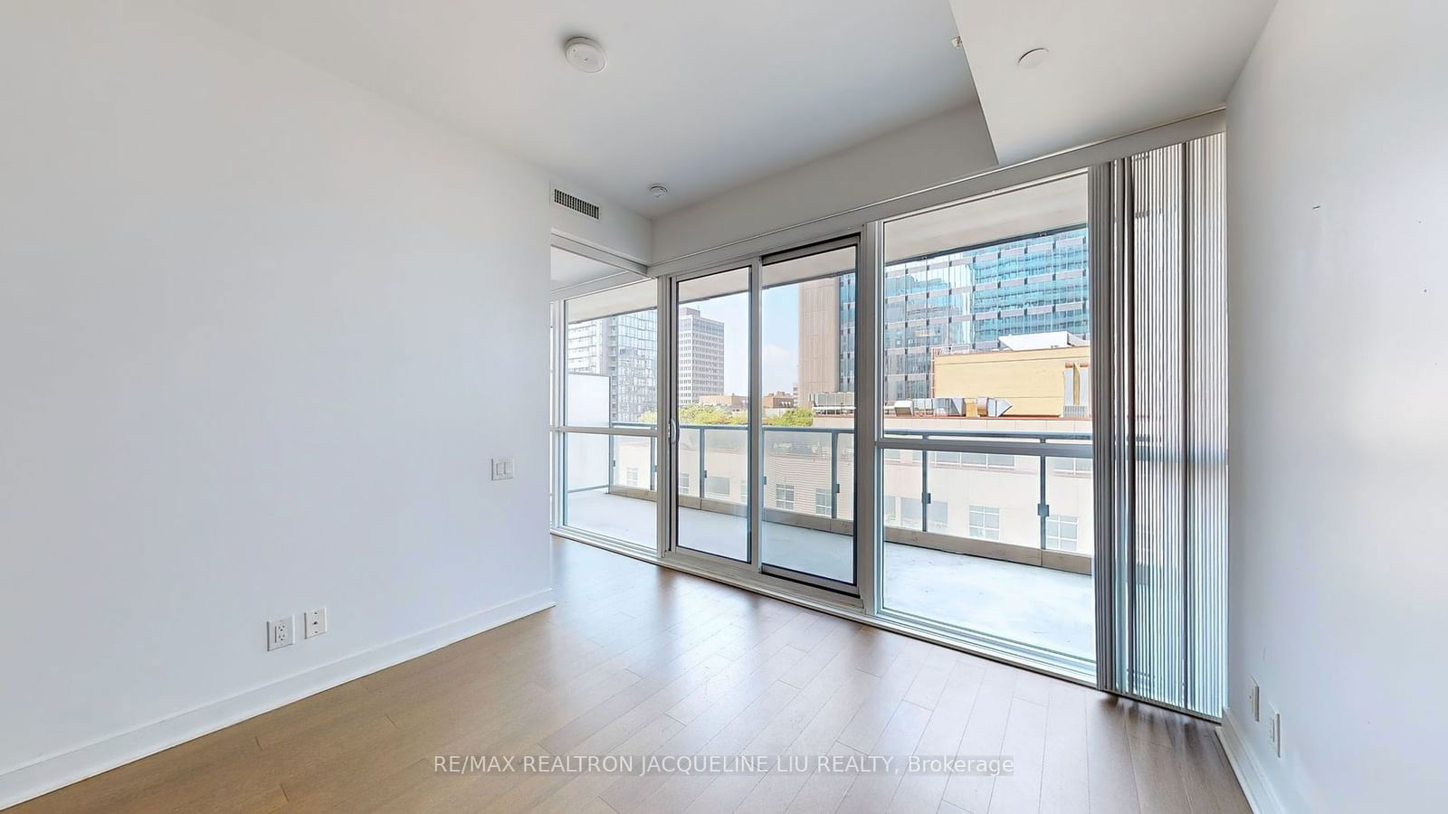 15 Grenville St, unit 1508 for sale - image #4