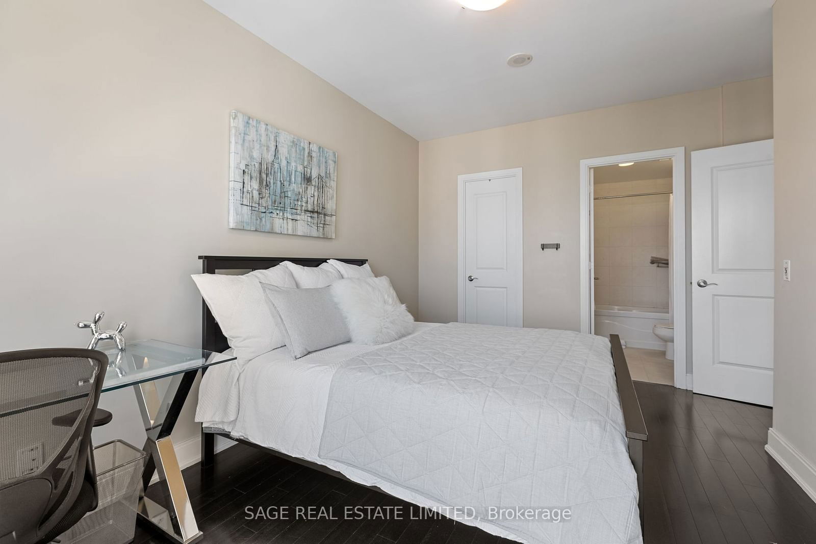 88 Broadway Ave, unit PH5 for sale