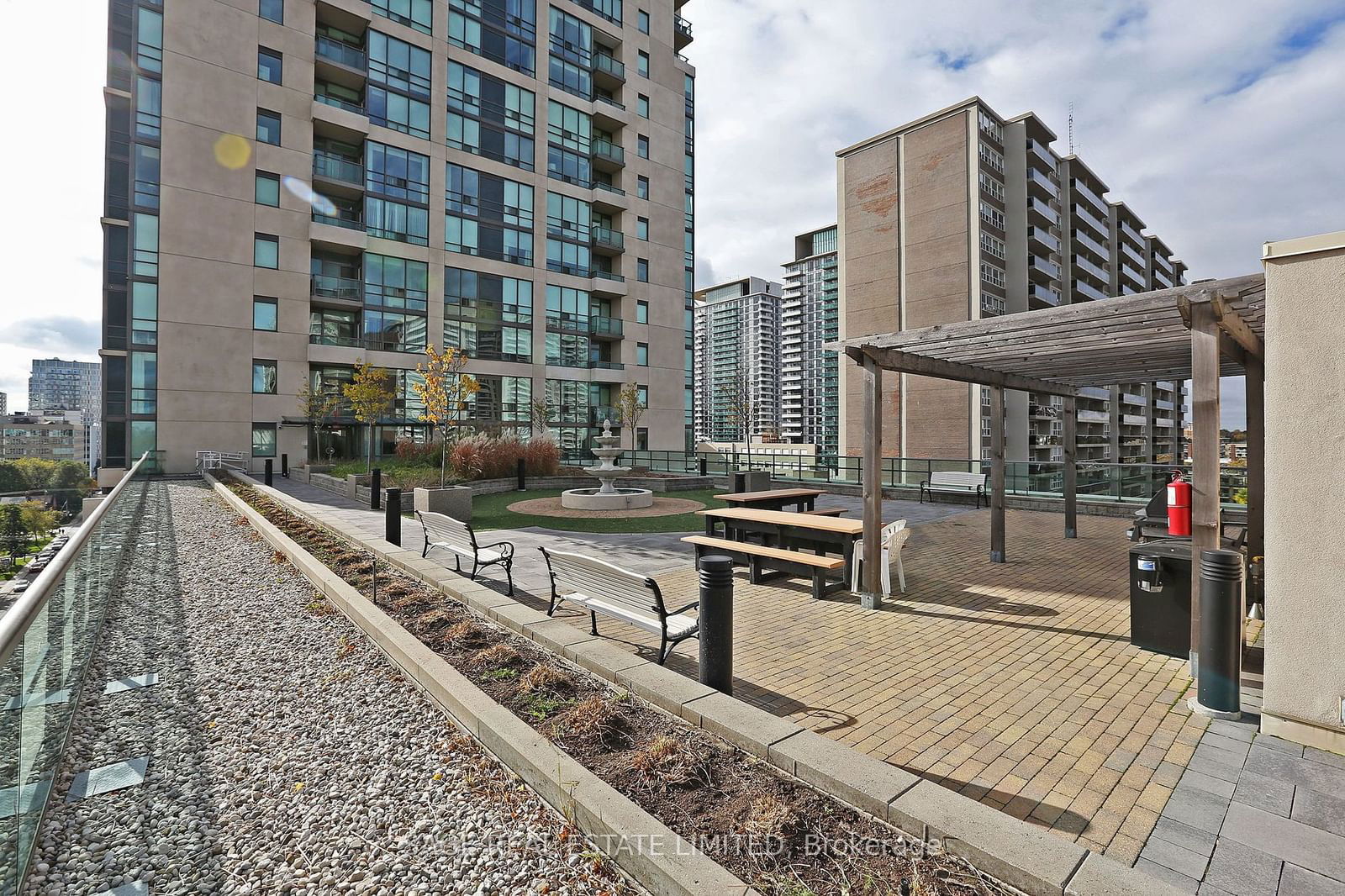 88 Broadway Ave, unit PH5 for sale - image #36