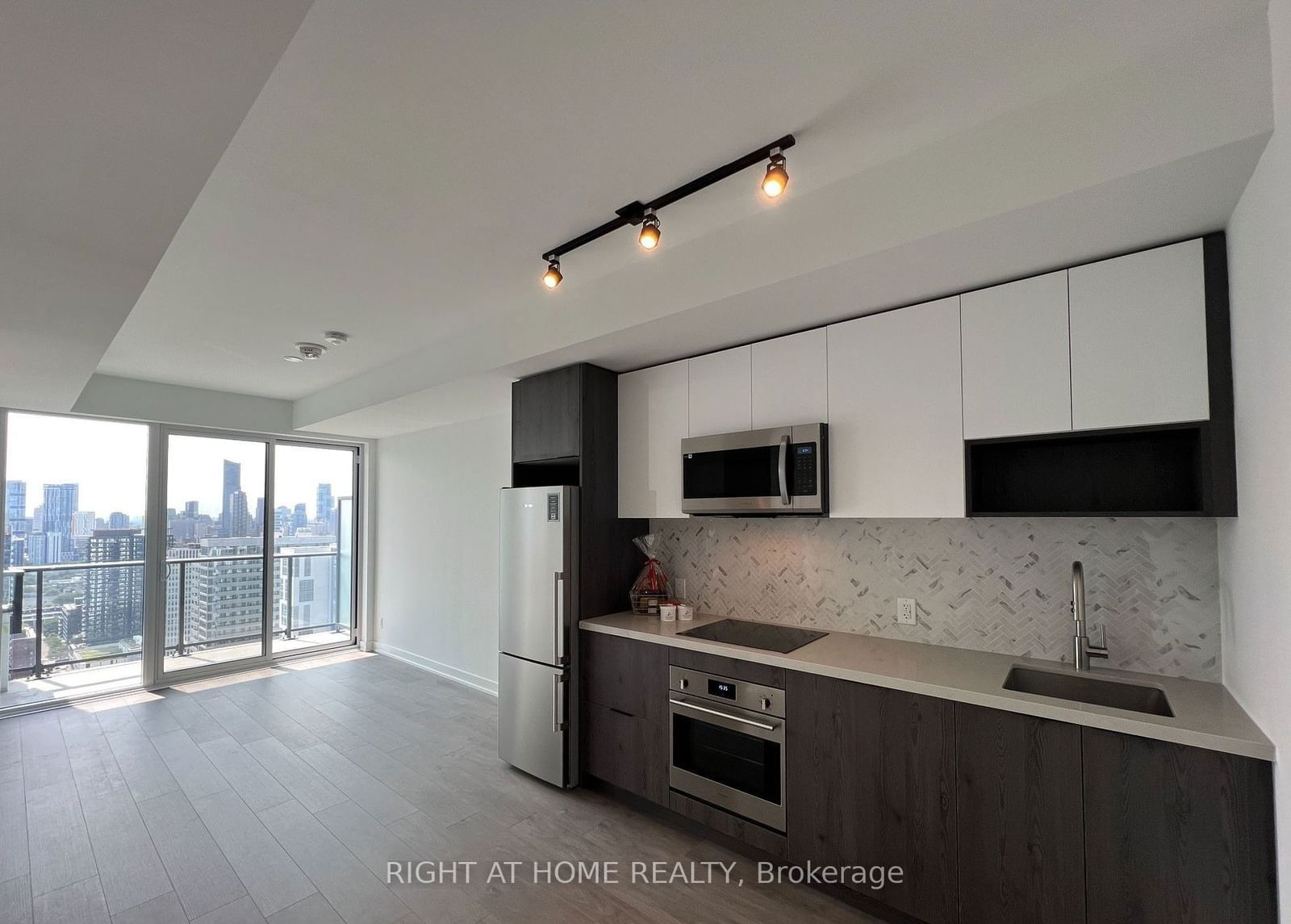 5 Defries St, unit 3006 for rent - image #13