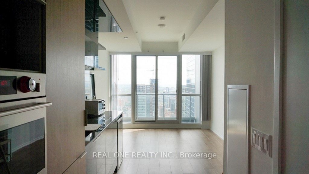 70 Temperance St, unit 4905 for rent - image #8