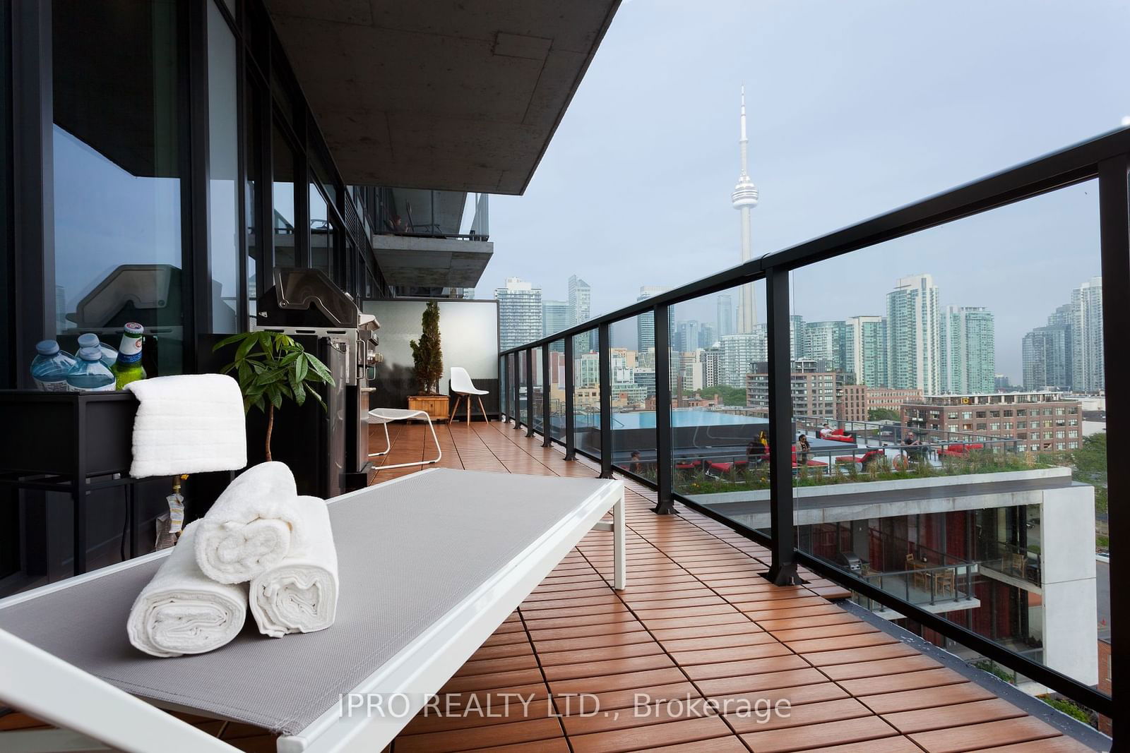 560 King St W, unit 1014 for sale - image #18