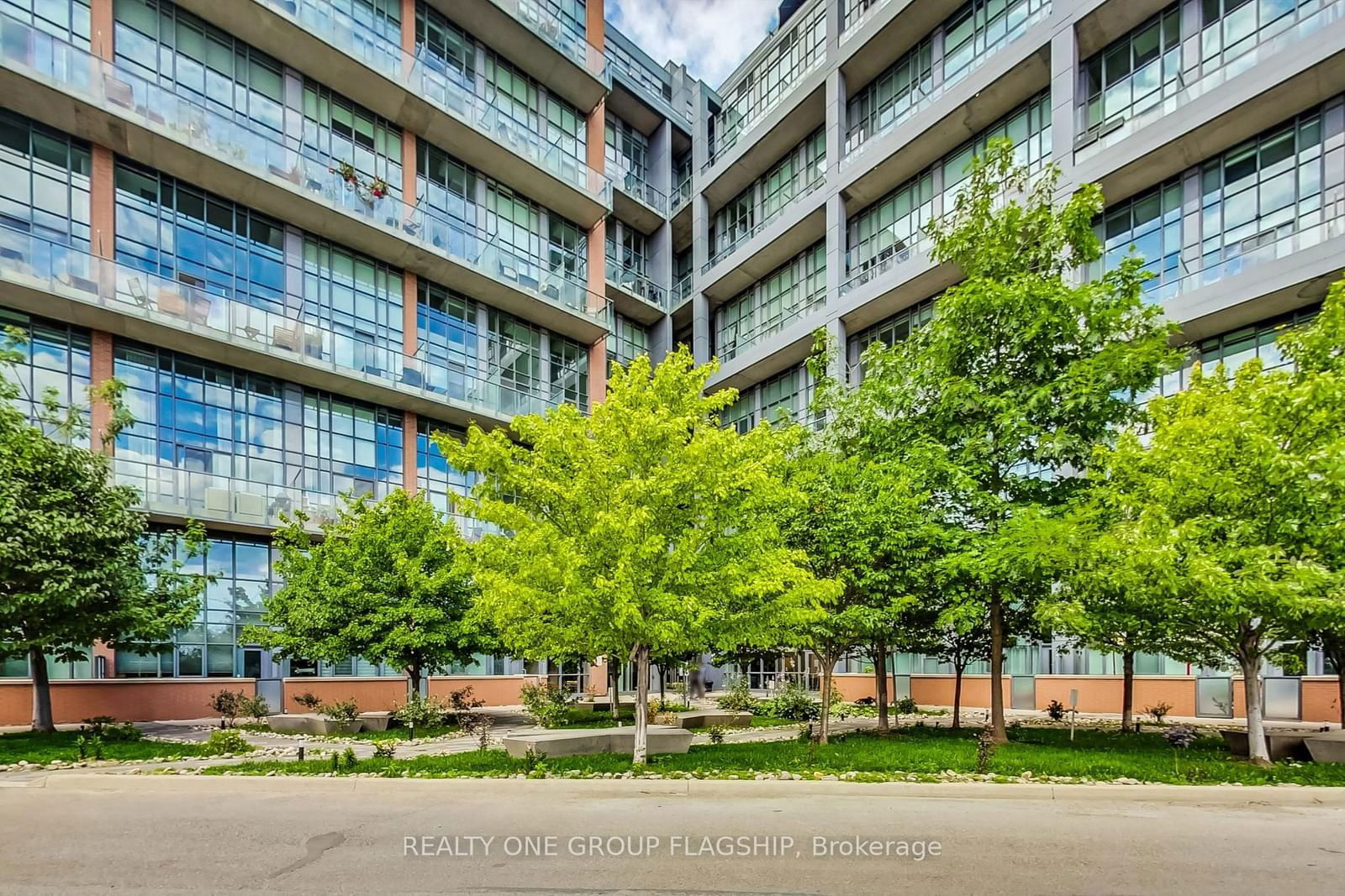 5 Hanna Ave, unit 617 for sale