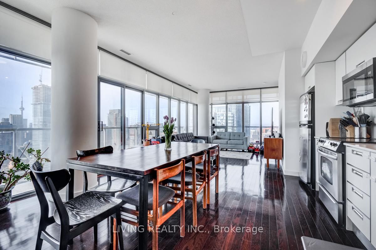 33 Charles St E, unit 3104 for rent - image #1