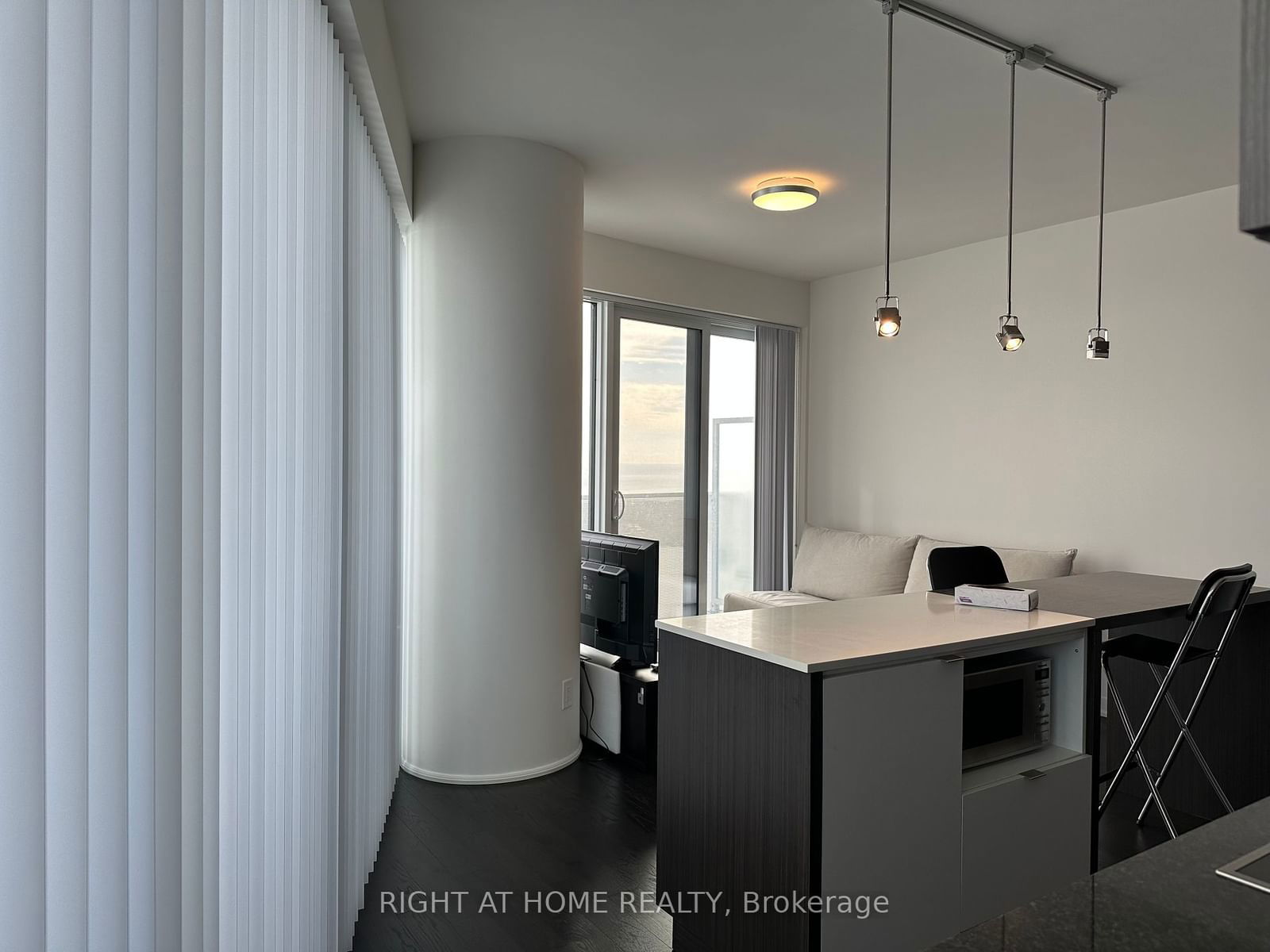 100 HARBOUR St, unit 5807 for rent - image #12