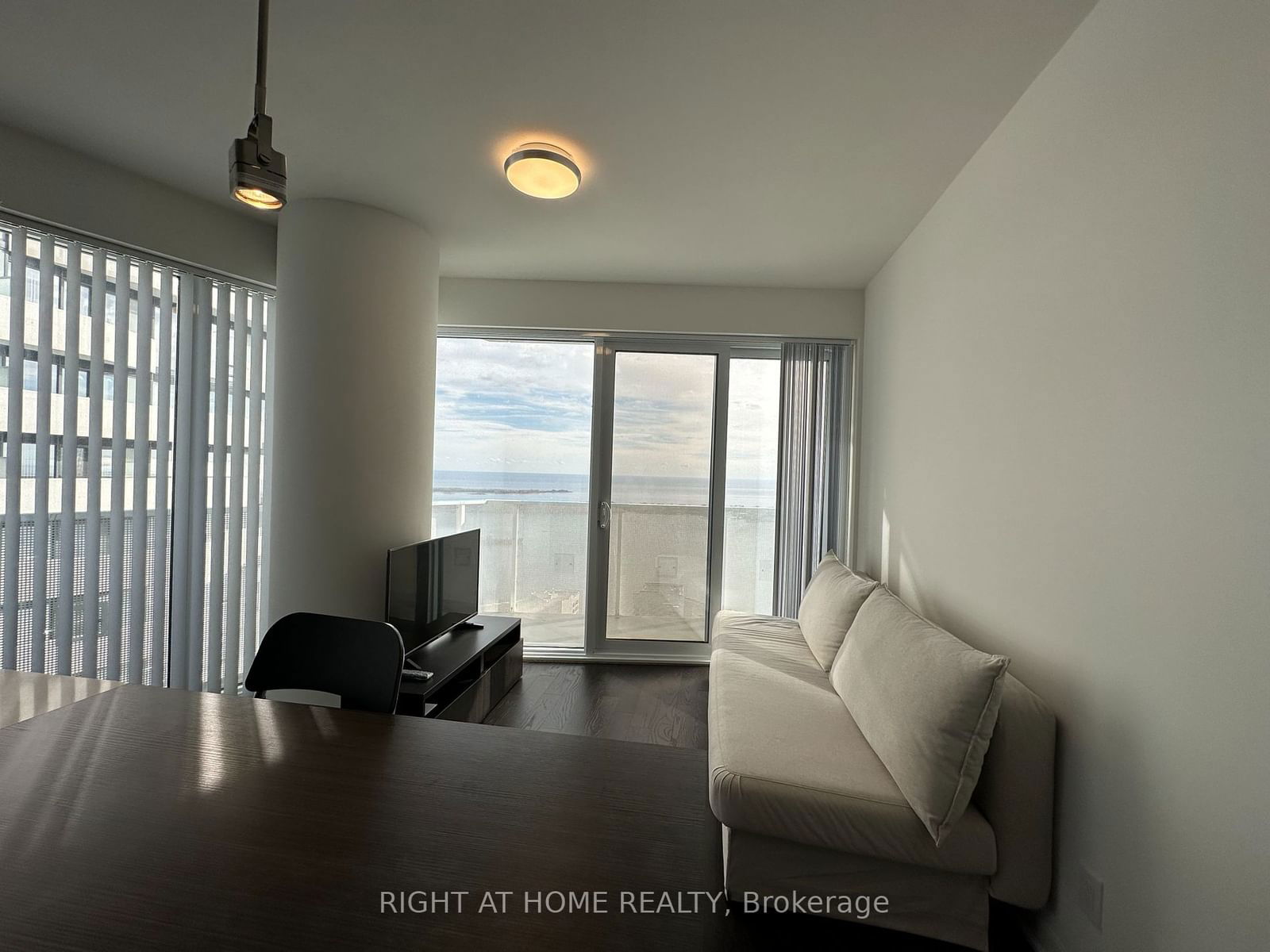 100 HARBOUR St, unit 5807 for rent - image #14