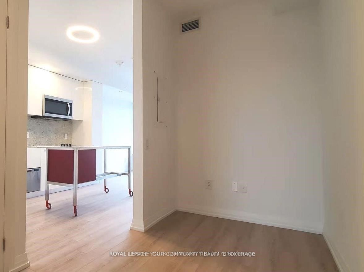 75 Canterbury Pl, unit 2101 for rent - image #8