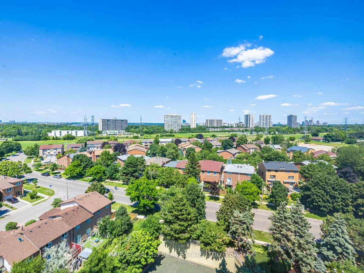 The Savoy Condos, North York, Toronto