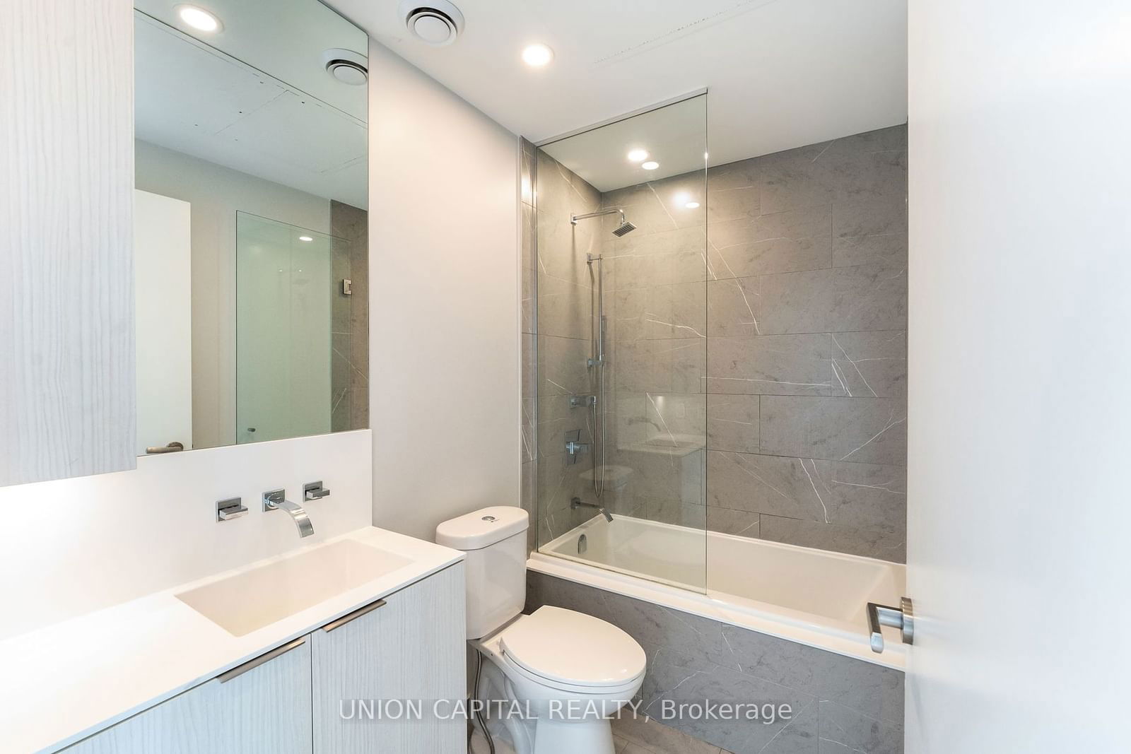 16 Bonnycastle St, unit 2007 for sale - image #9