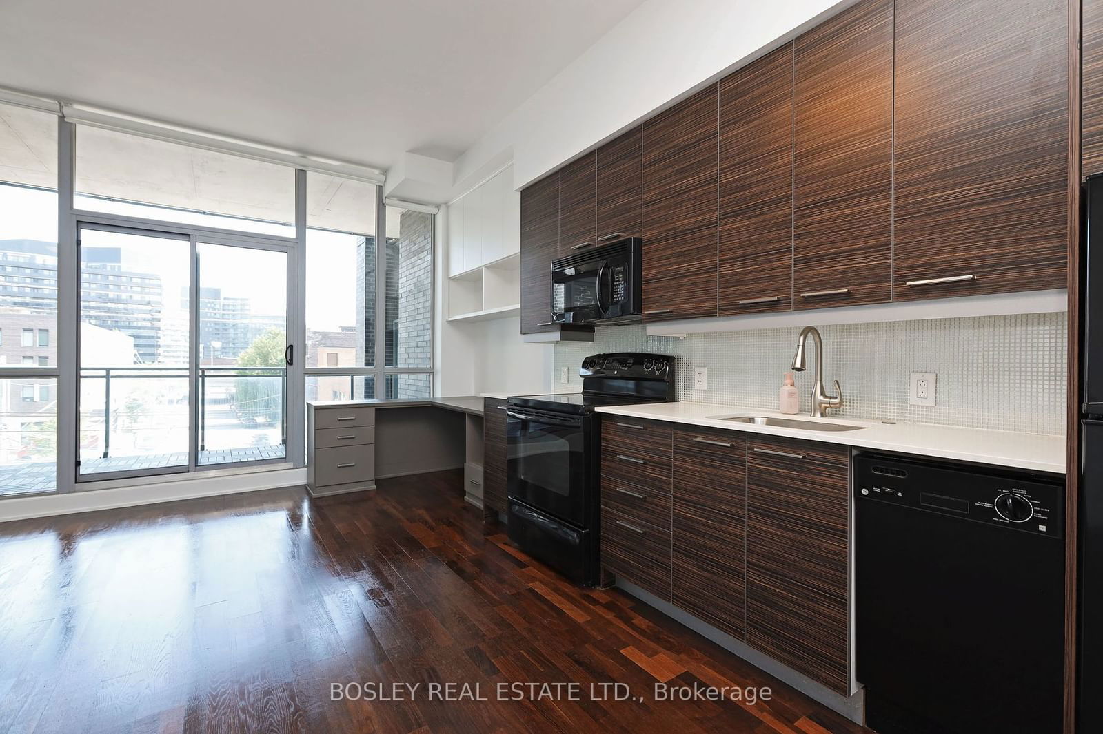 510 King St E, unit 328 for sale