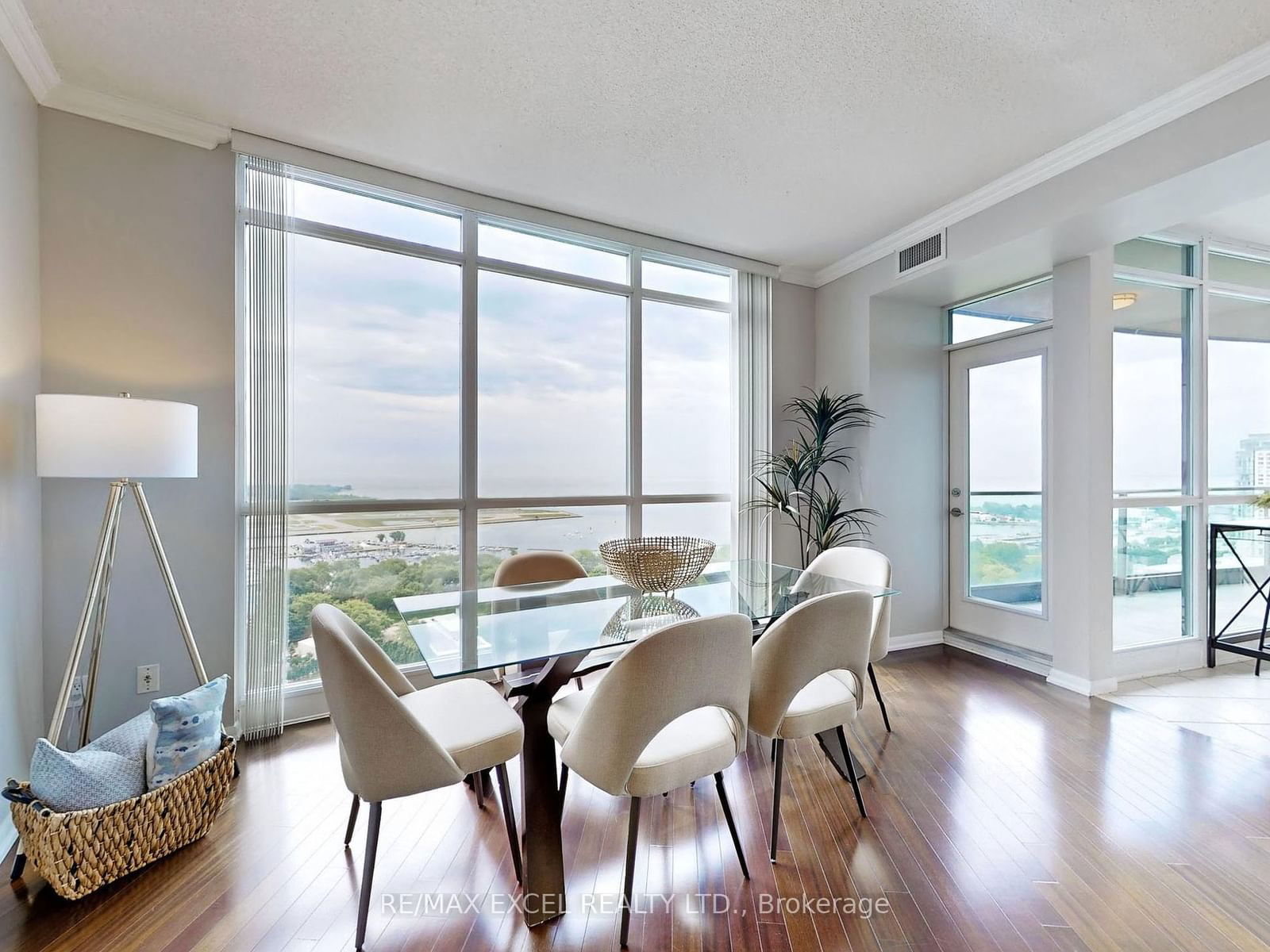 219 Fort York Blvd, unit 2609 for sale