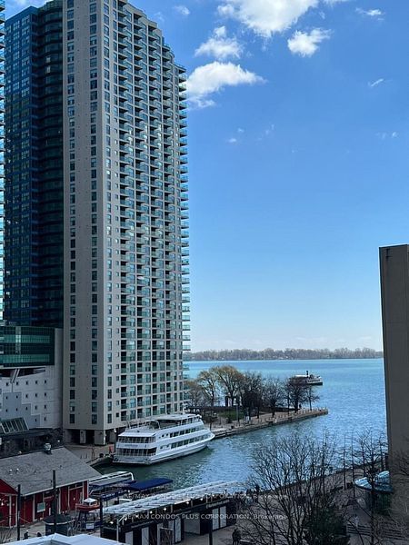 208 Queens Quay W, unit 603 for rent - image #17