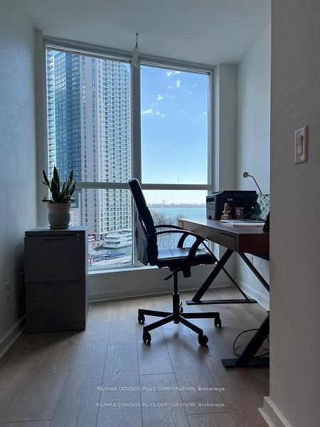 208 Queens Quay W, unit 603 for rent - image #8