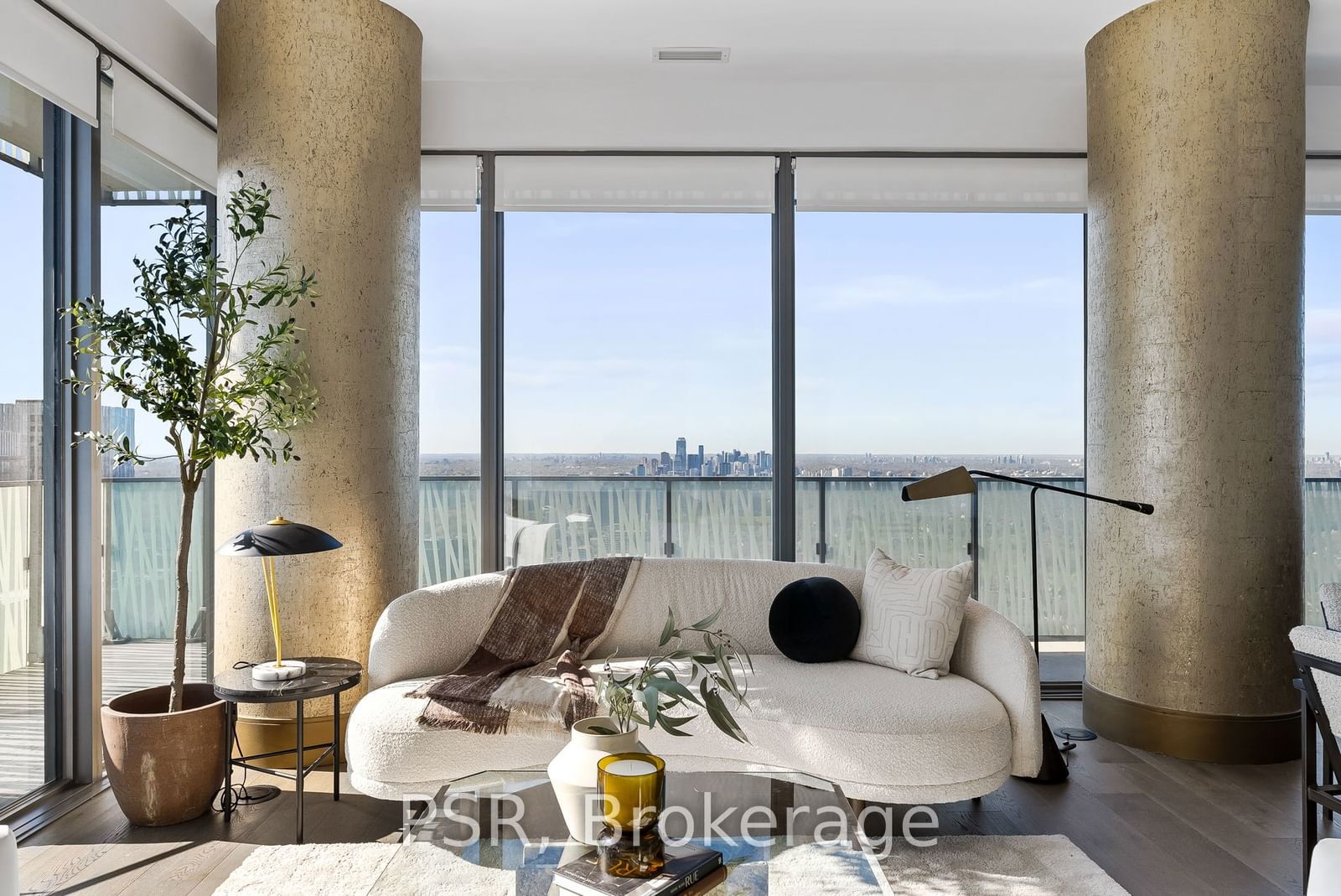 42 Charles St E, unit PH5405 for sale - image #2