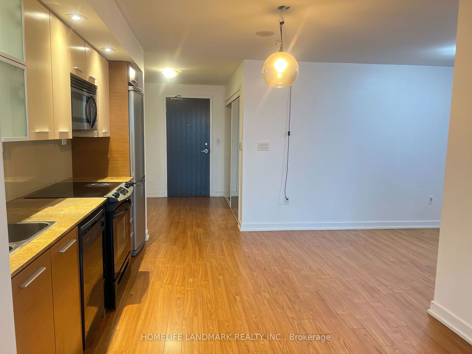 8 Telegram Mews, unit 702 for rent - image #5