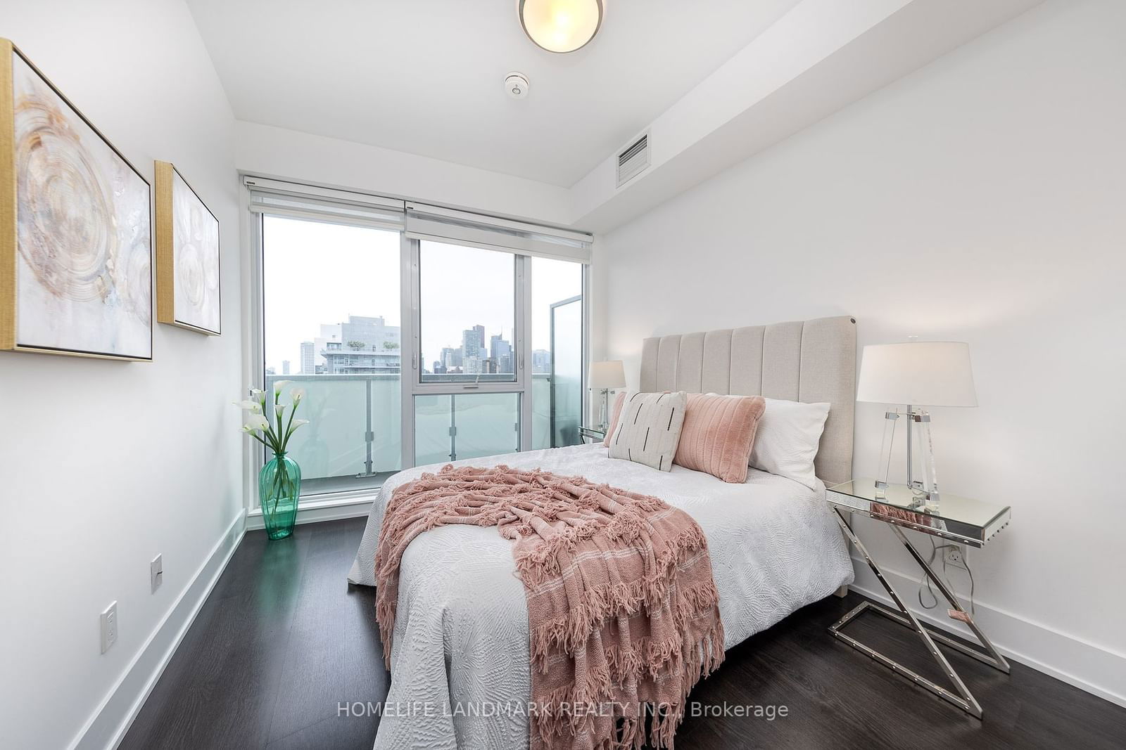 403 Church St, unit 2812 for sale - image #12