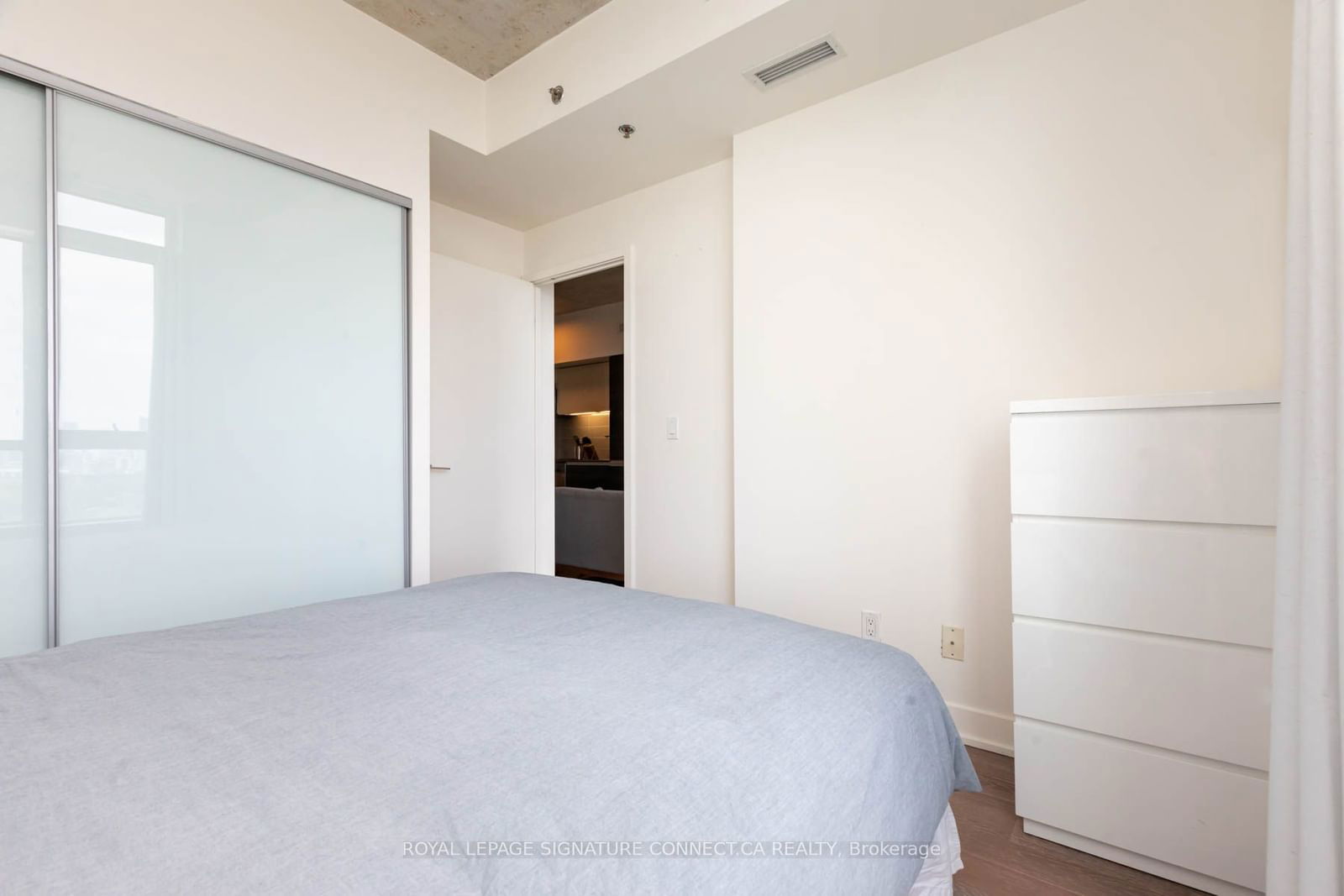 20 Minowan Miikan Lane, unit 2005 for rent - image #12