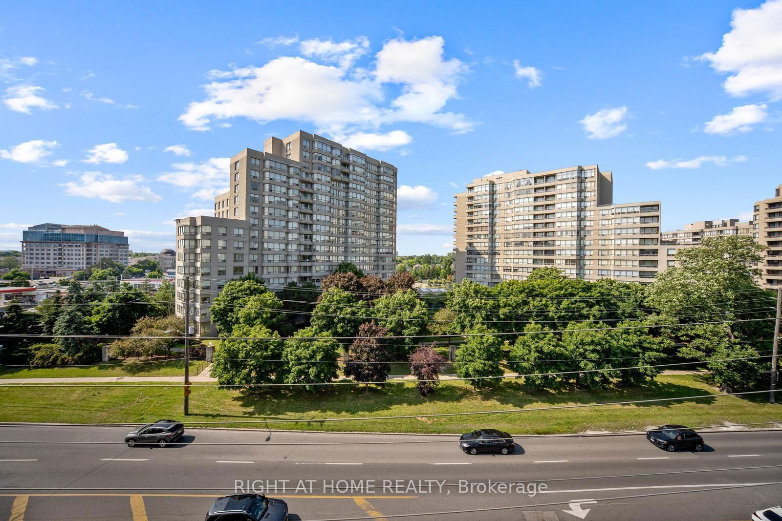 777 Steeles Ave W, unit LPH8 for rent - image #30