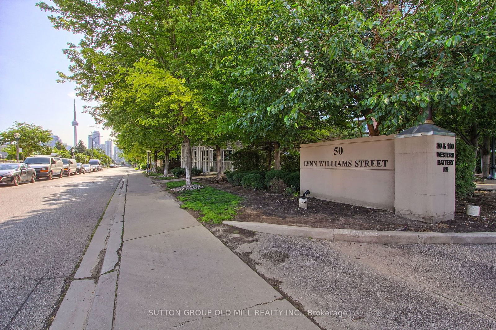 50 Lynn Williams St, unit 1207 for rent - image #2