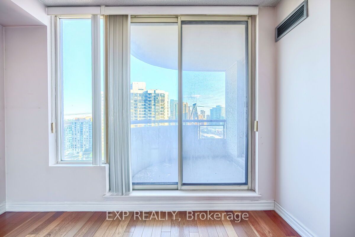 5765 Yonge St, unit Ph601 for sale - image #15