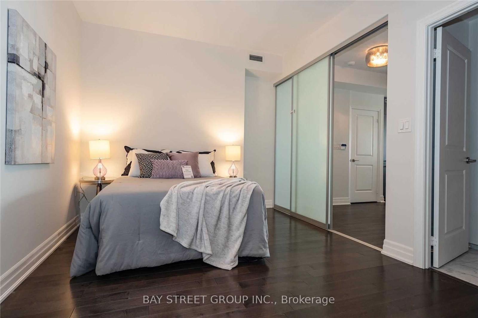 8 The Esplanade, unit 4006 for rent - image #18