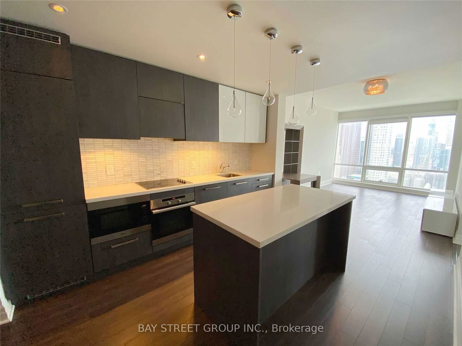 8 The Esplanade, unit 4006 for rent - image #6