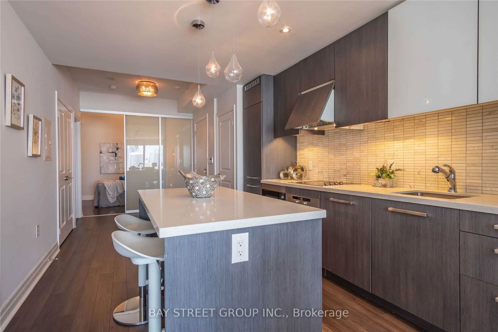 8 The Esplanade, unit 4006 for rent - image #7