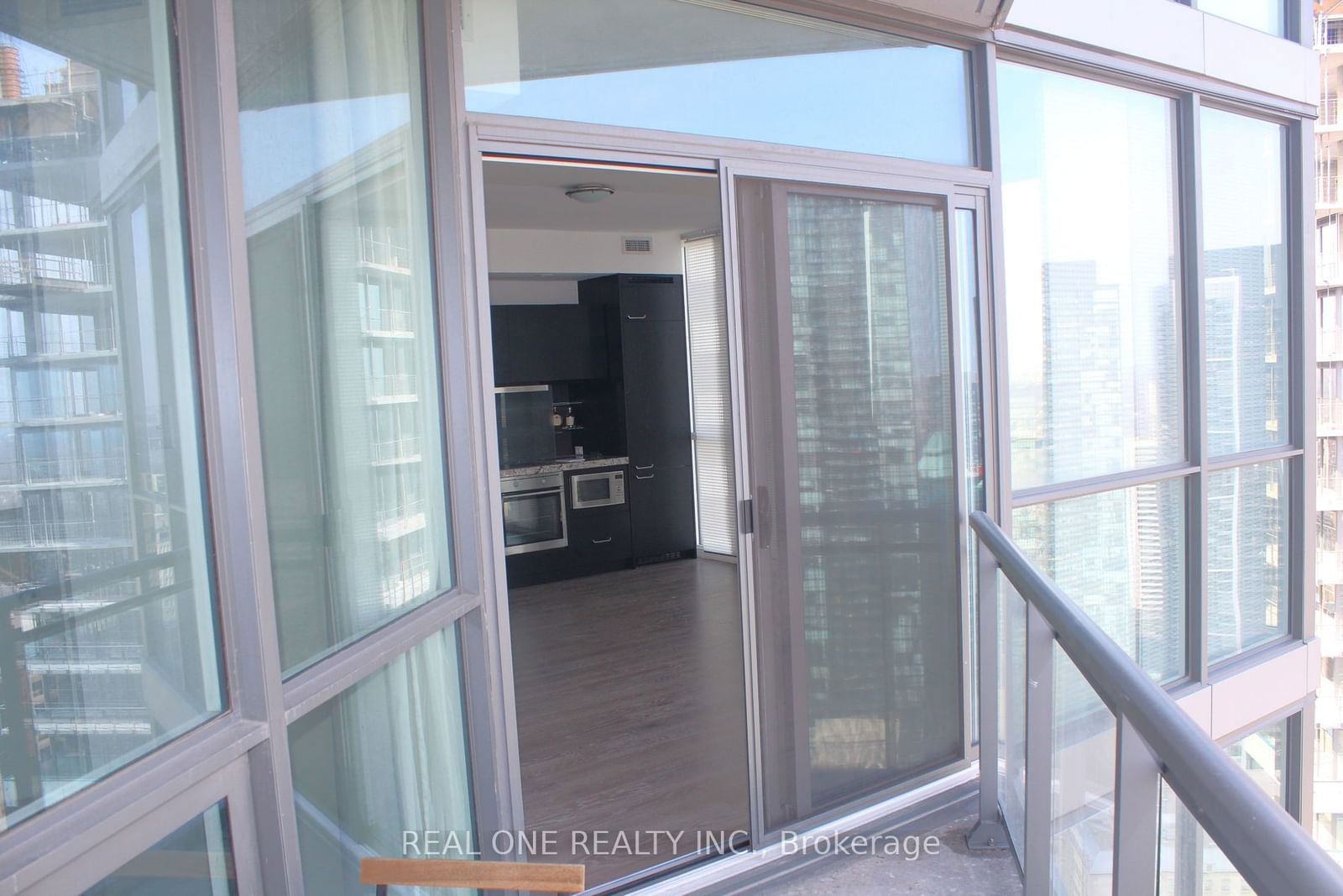 45 Charles St E, unit 4210 for rent - image #15