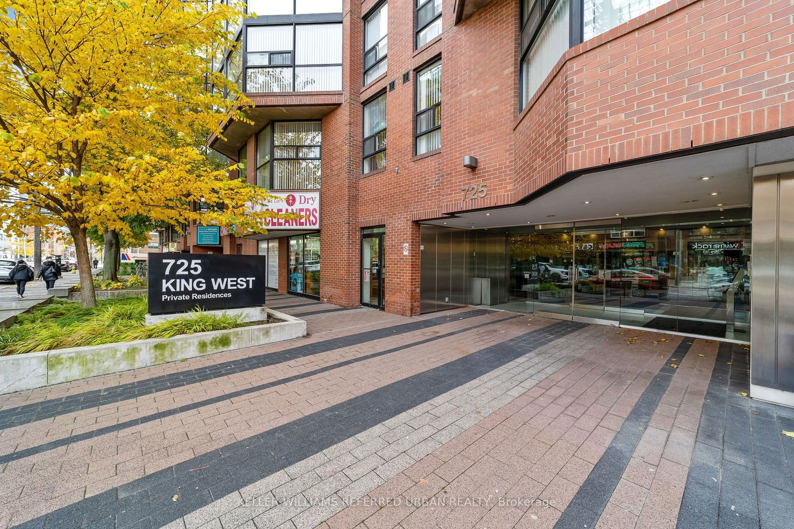 725 King St W, unit 1111 for rent - image #30