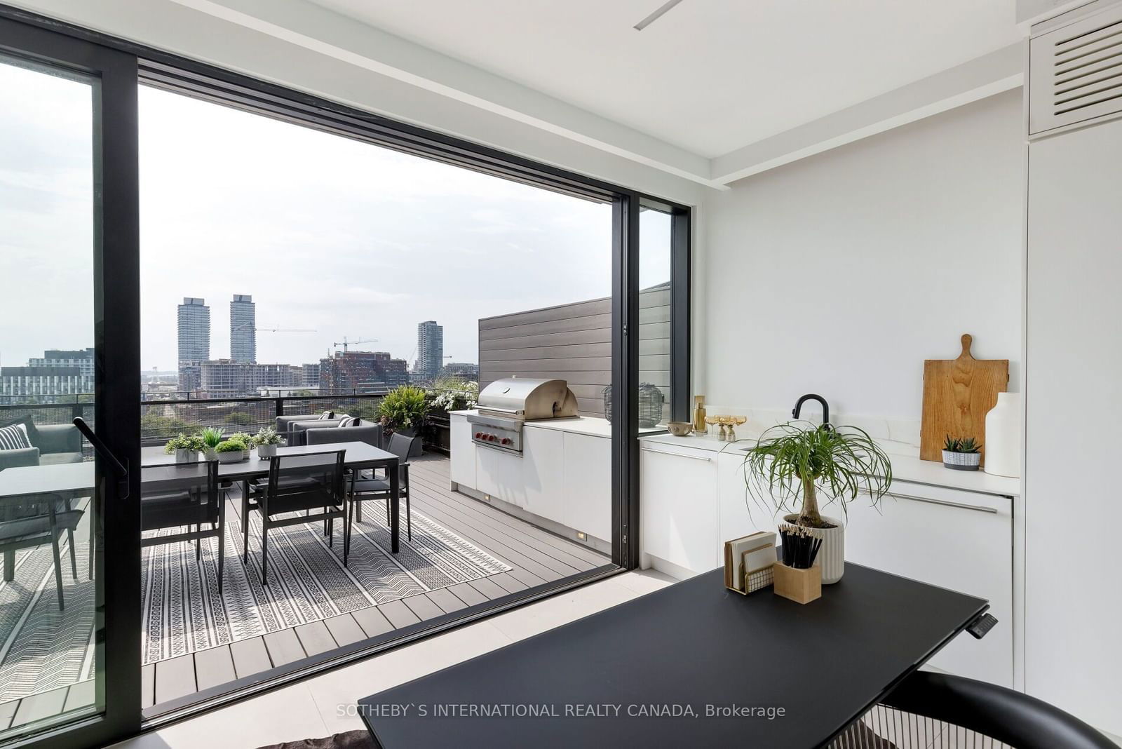 90 Sumach St, unit 702 for sale - image #33