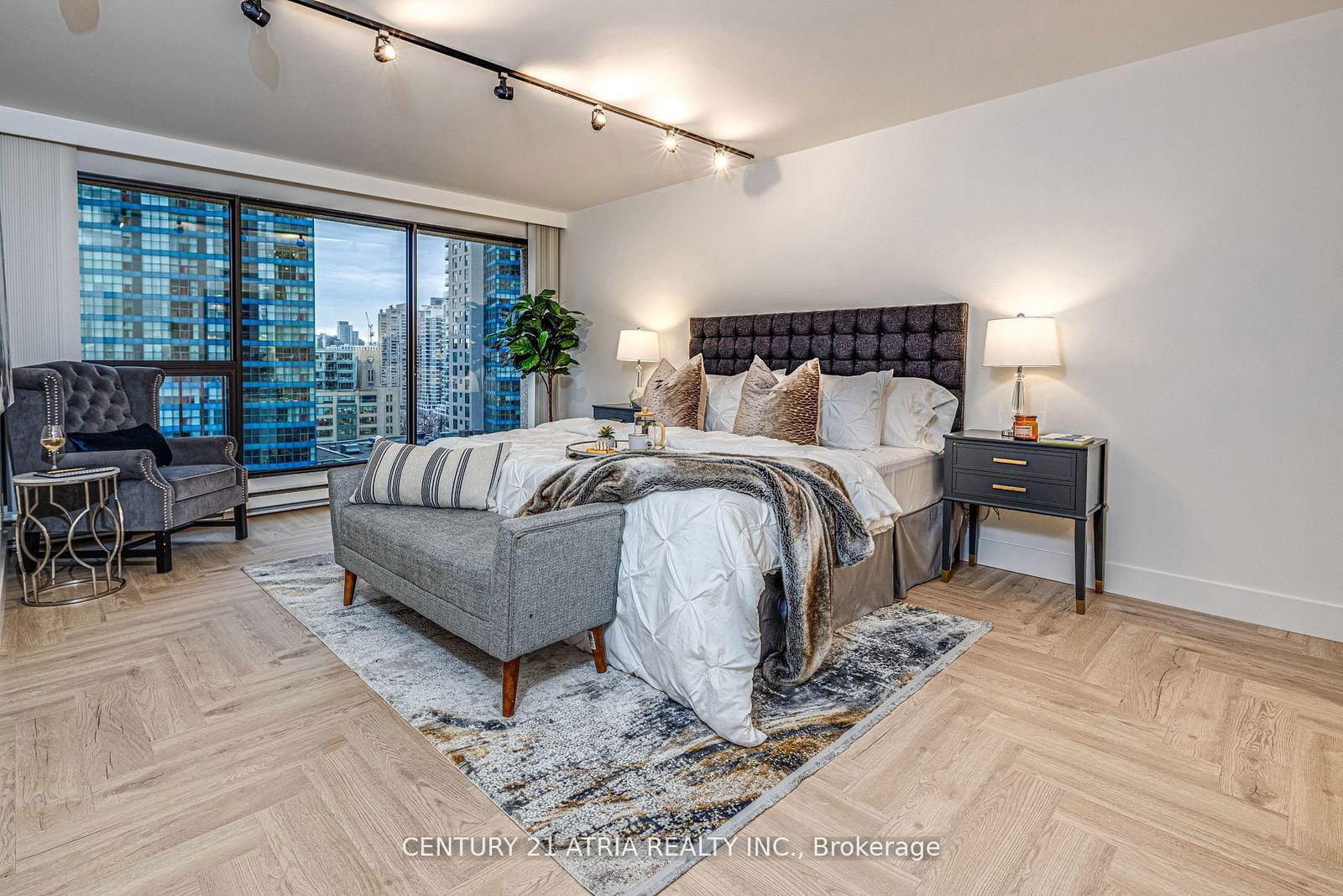 65 Harbour Sq, unit 1401 for sale - image #25