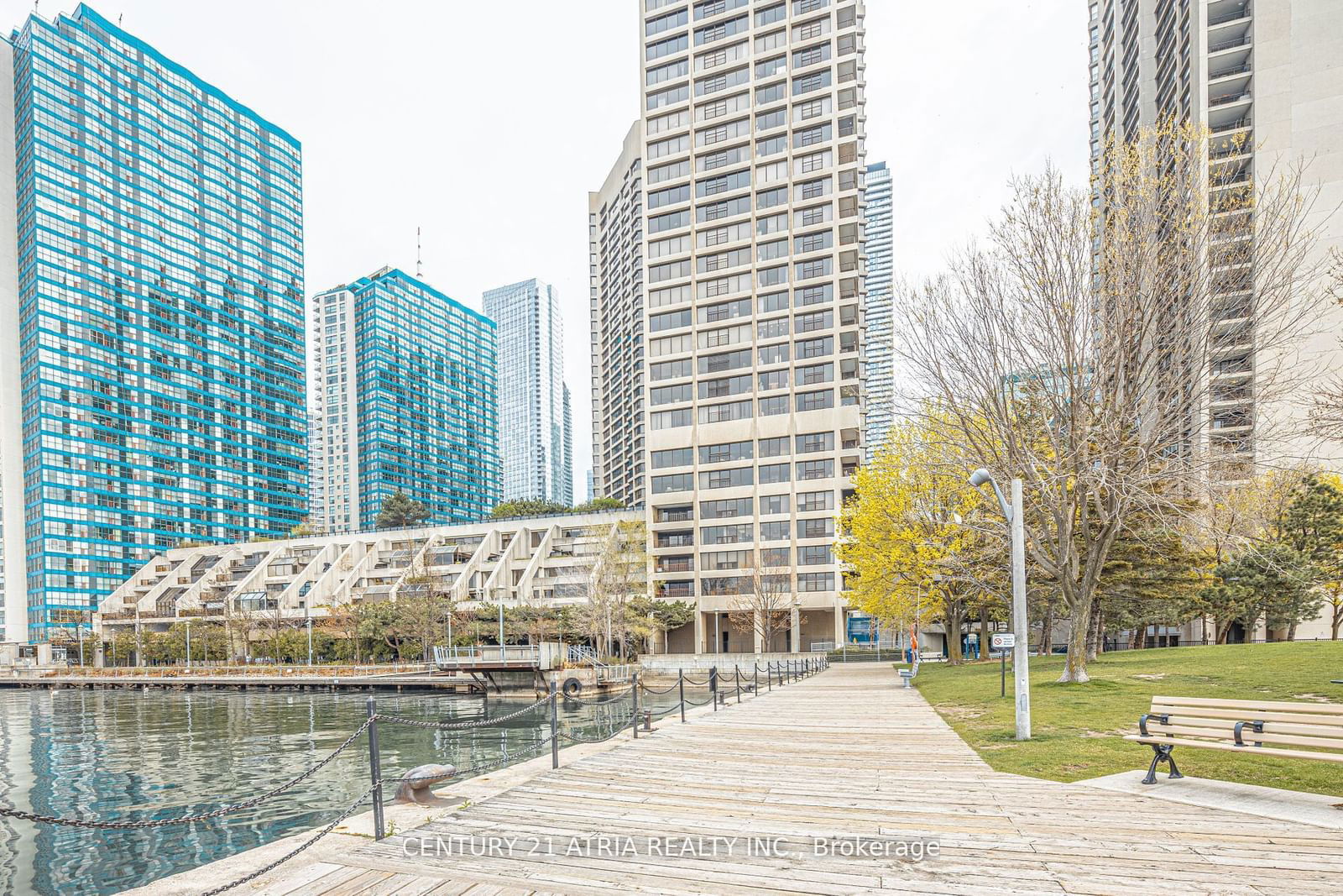 Harbourside, Downtown, Toronto