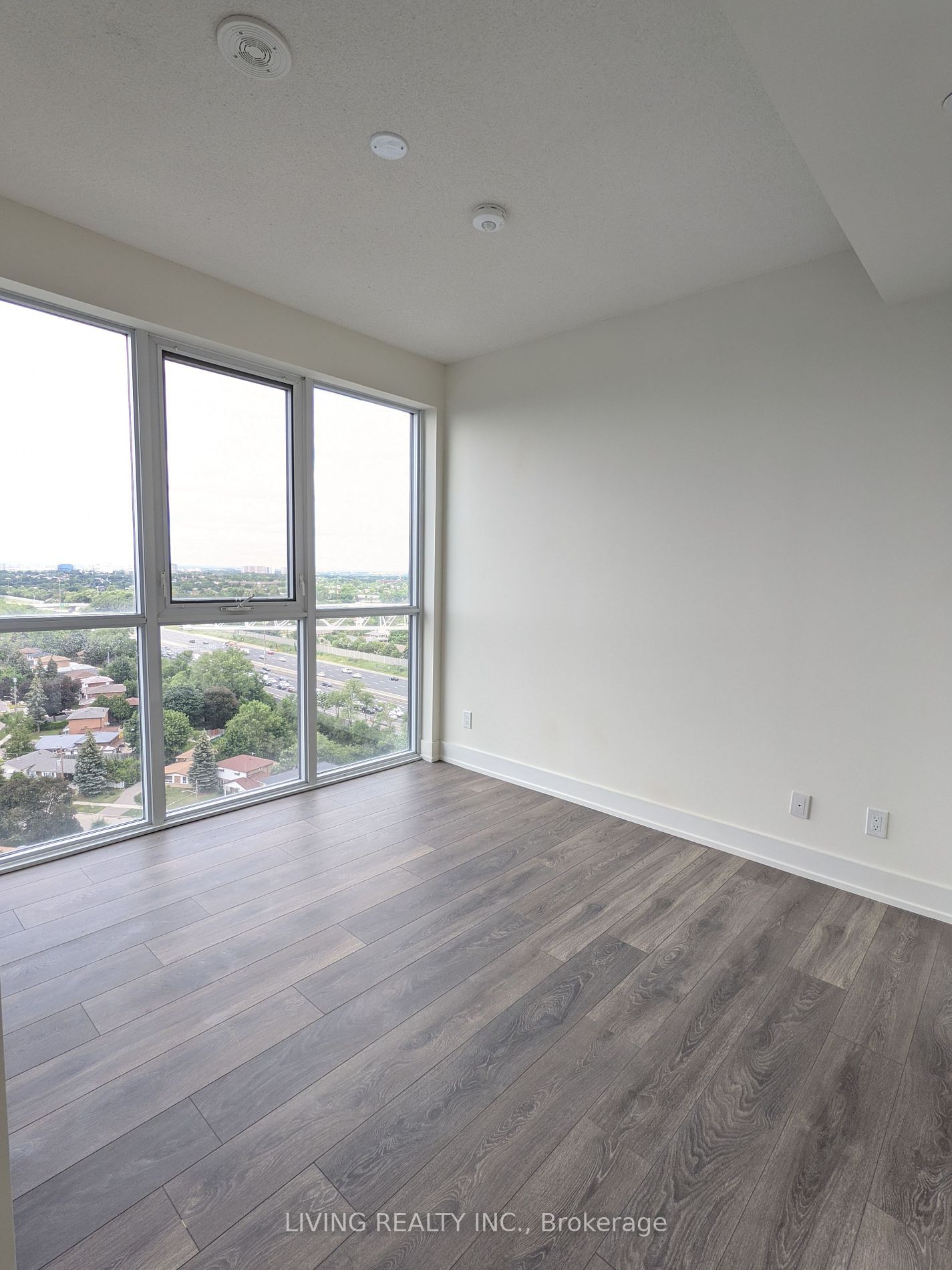 180 Fairview Mall Dr, unit 1806 for rent - image #3