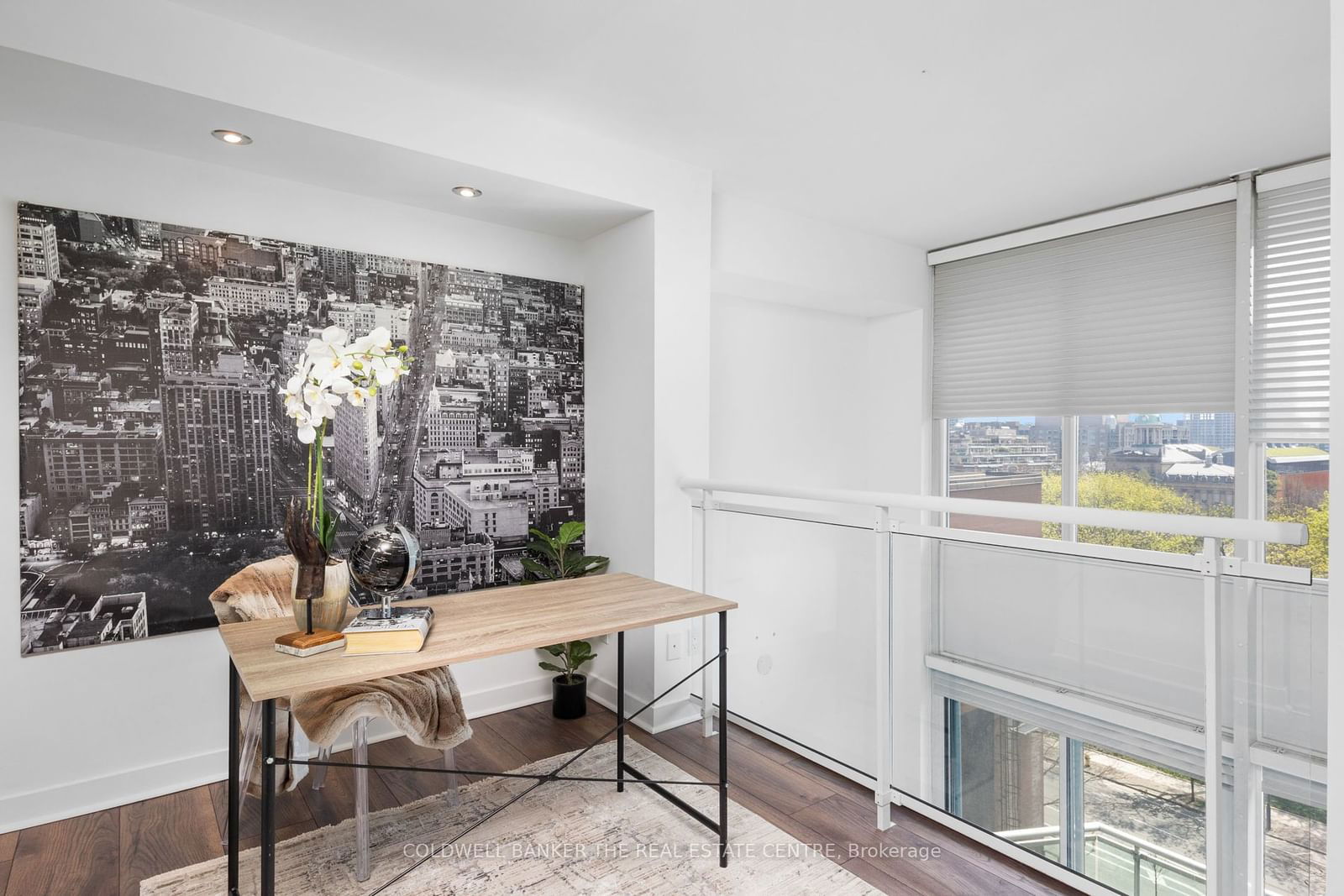 77 Lombard St, unit 712 for sale - image #17