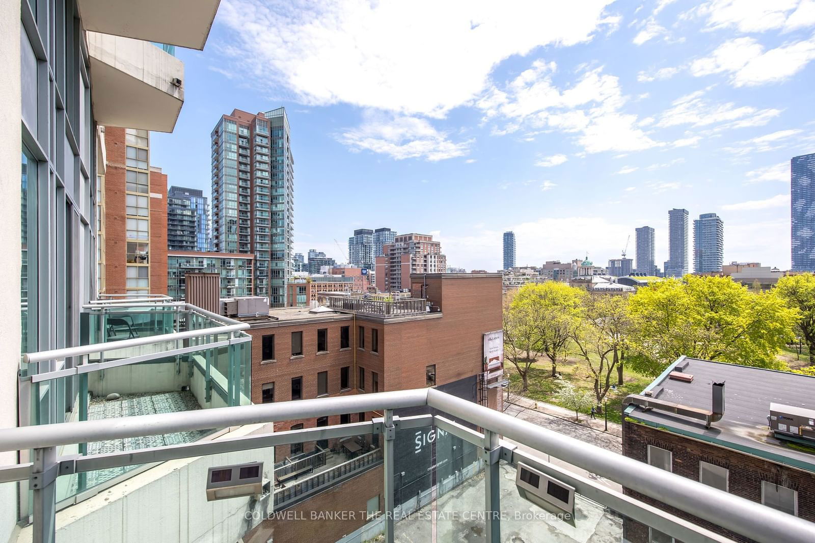 77 Lombard St, unit 712 for sale - image #33