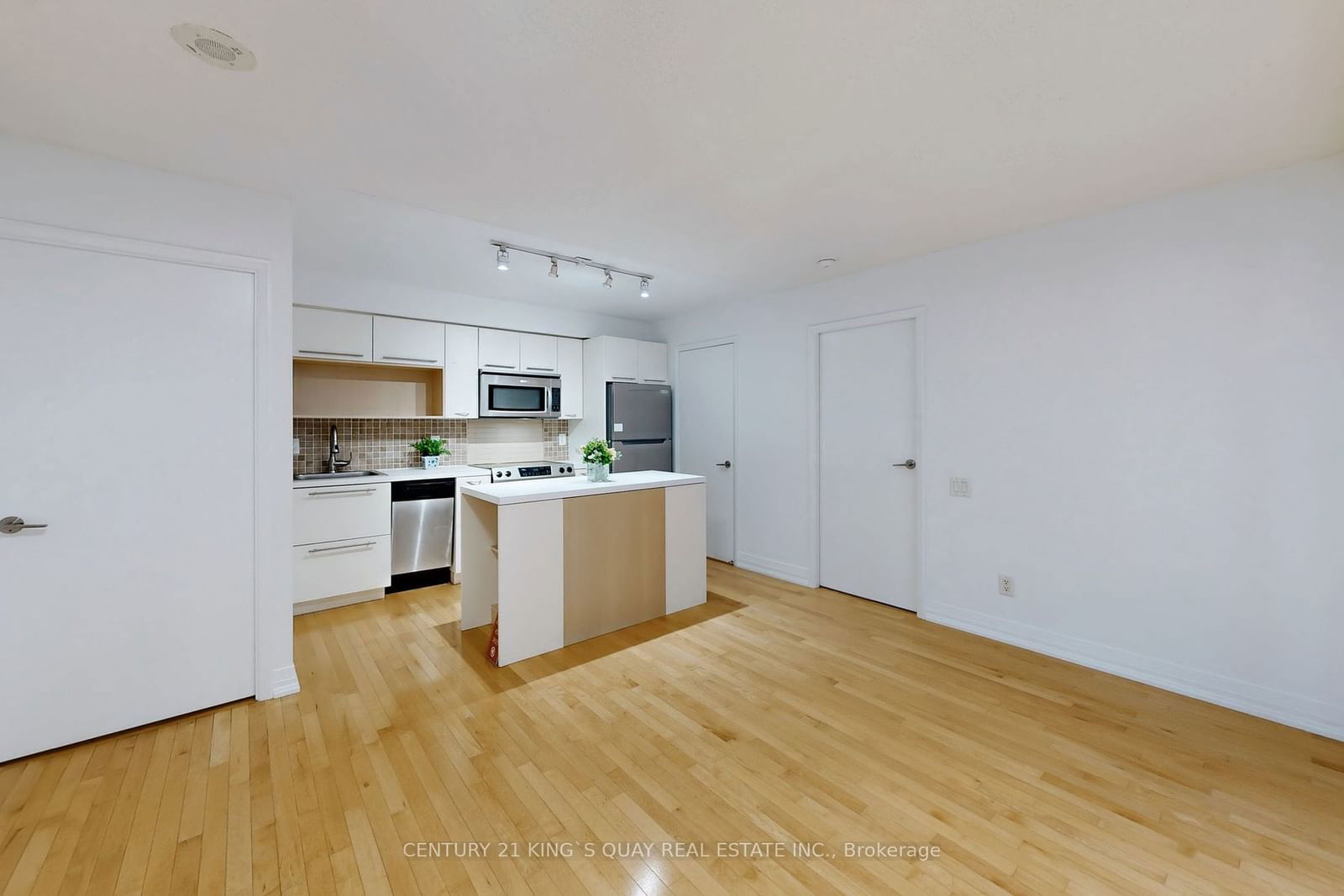 21 Carlton St, unit 1301 for rent - image #5