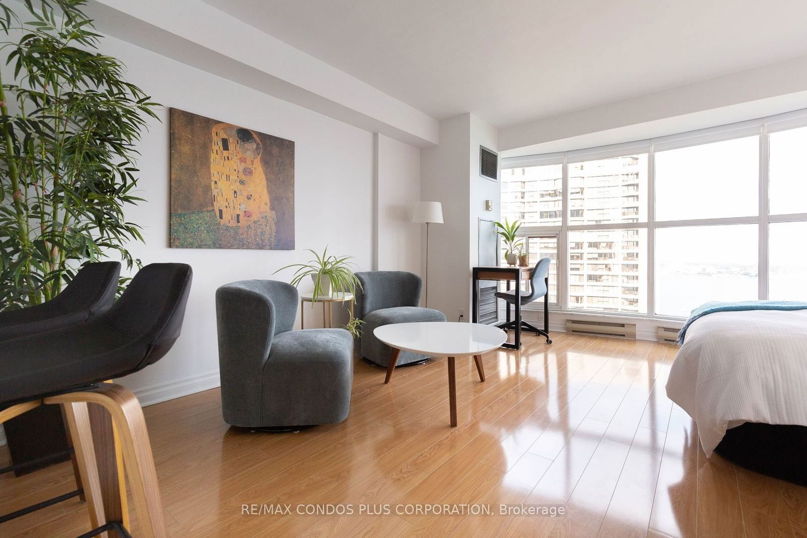 99 Harbour Sq, unit 3105 for sale - image #8