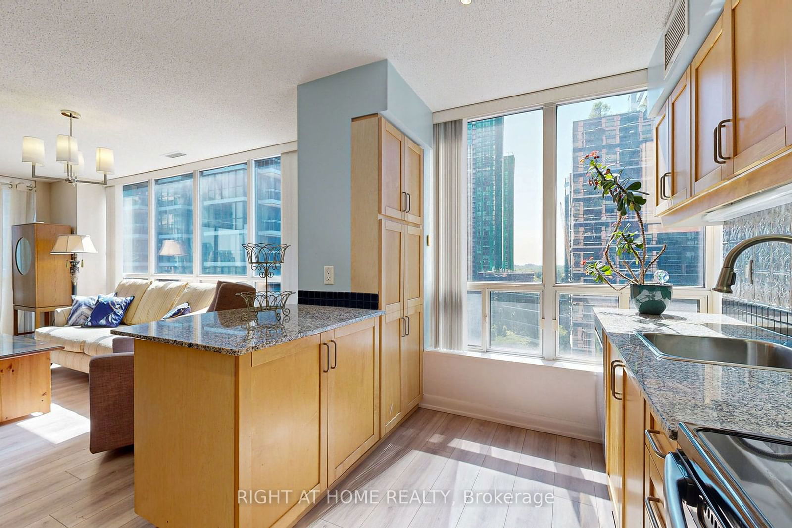 33 Sheppard Ave E, unit 1503 for sale - image #10