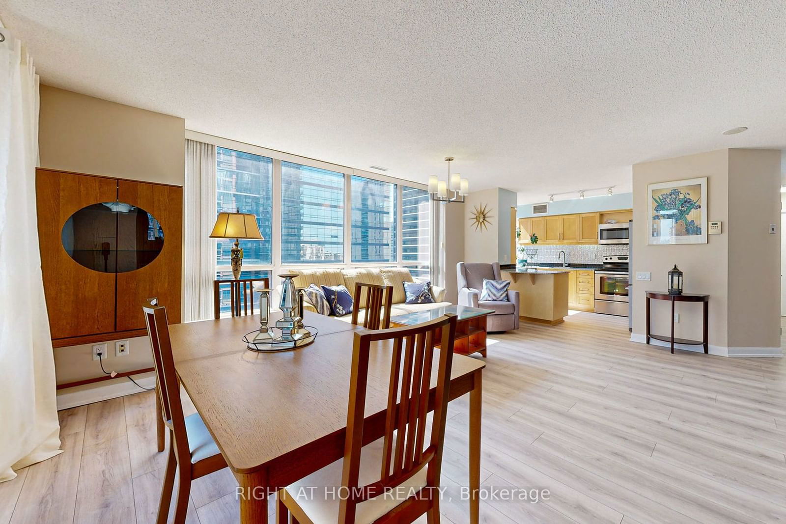 33 Sheppard Ave E, unit 1503 for sale - image #17