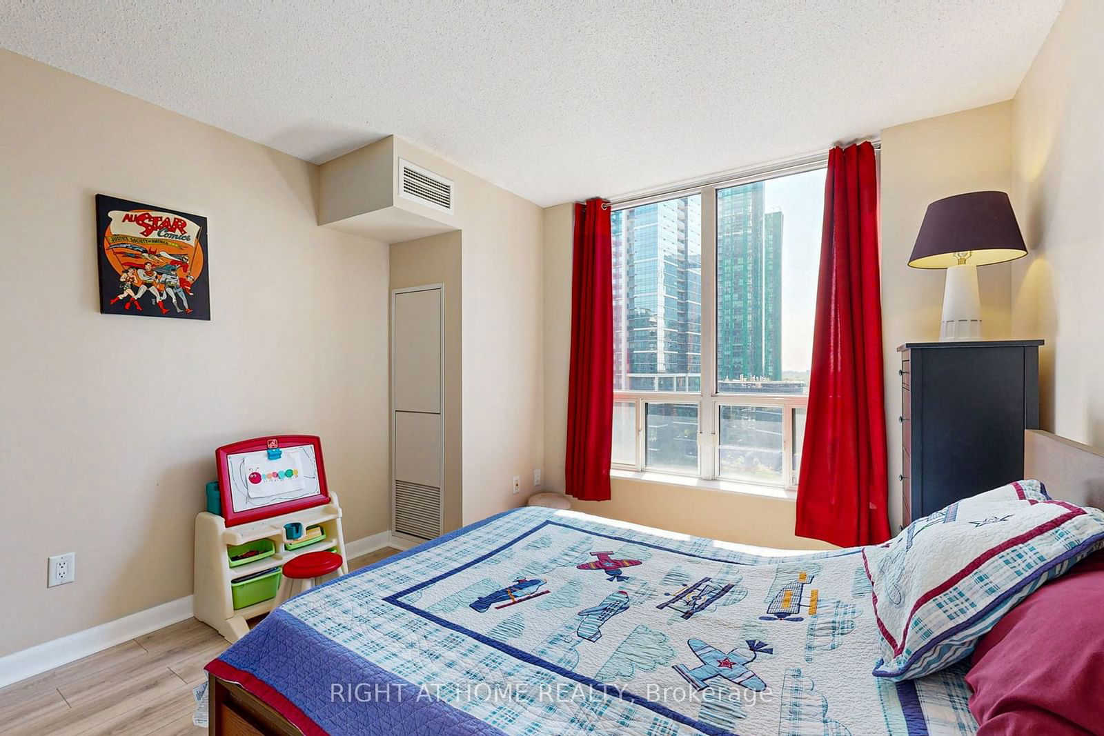 33 Sheppard Ave E, unit 1503 for sale - image #22