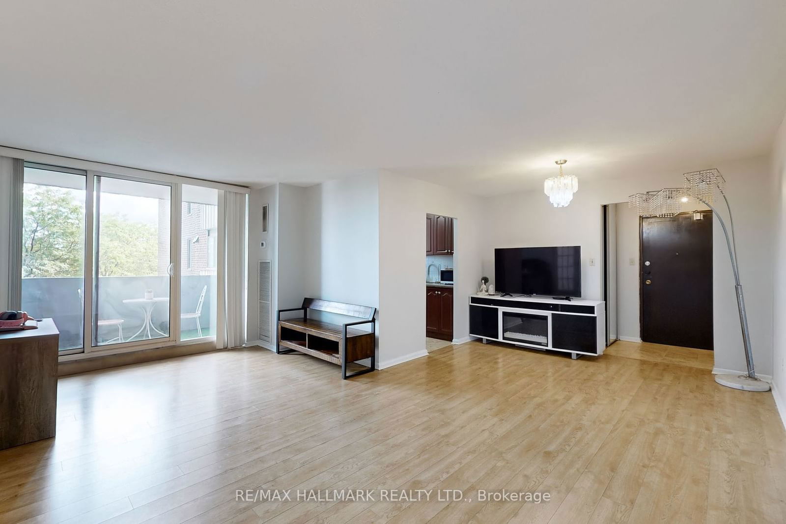 10 Muirhead Rd, unit 505 for sale - image #3