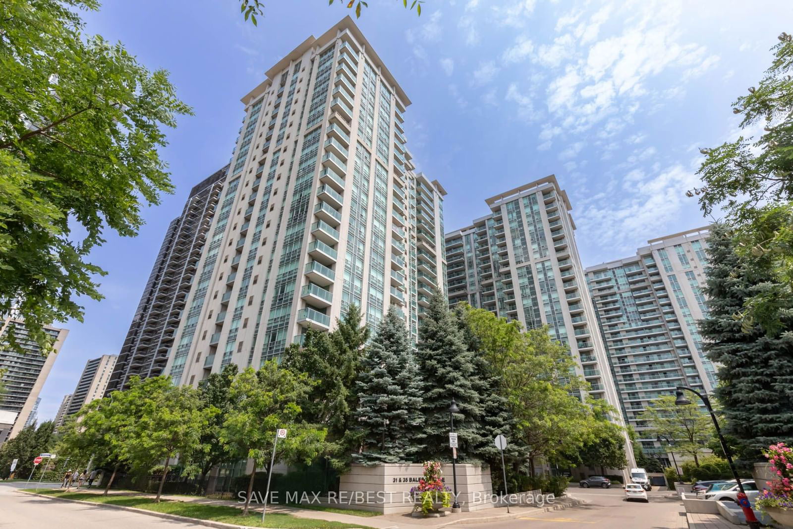 35 Bales Ave, unit 1116 for sale - image #2