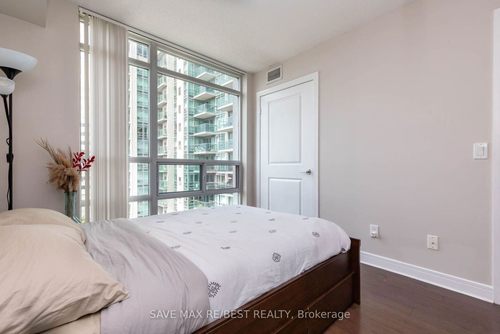 35 Bales Ave, unit 1116 for sale - image #26