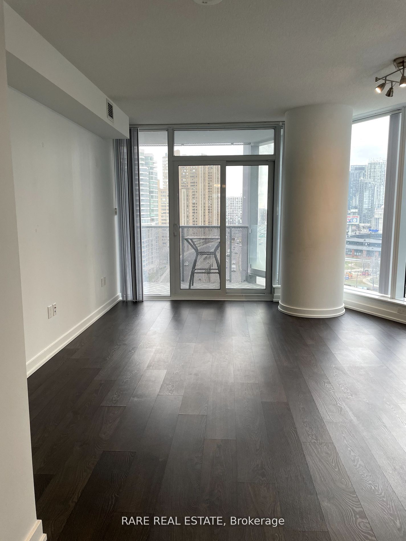 10 York St, unit 1311 for sale - image #6