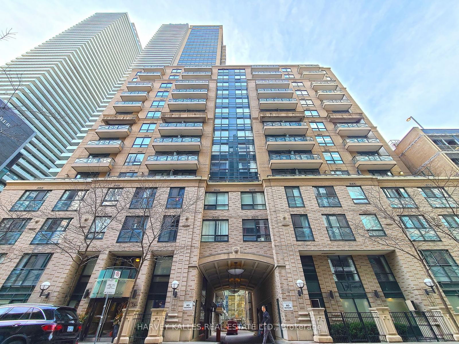 35 Hayden St, unit 515 for rent - image #2