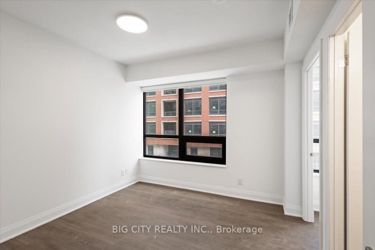 33 Frederick Todd Way, unit 305 for rent - image #12