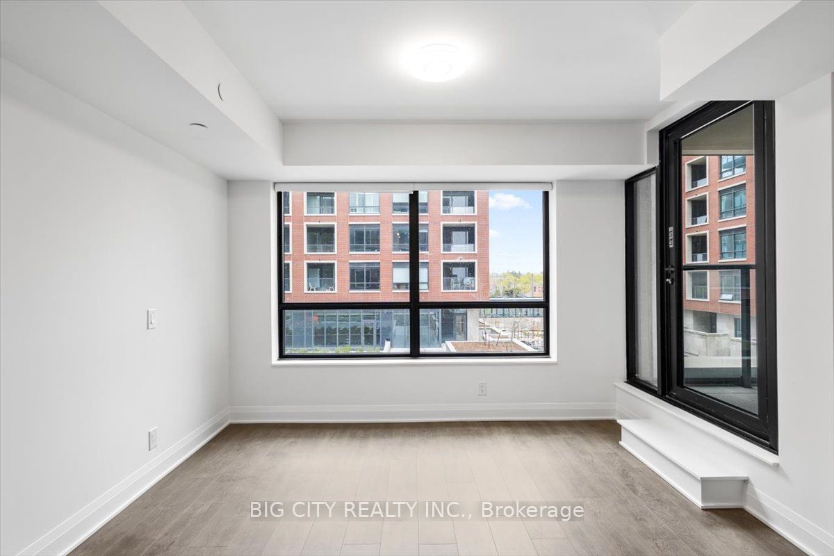 33 Frederick Todd Way, unit 305 for rent - image #8