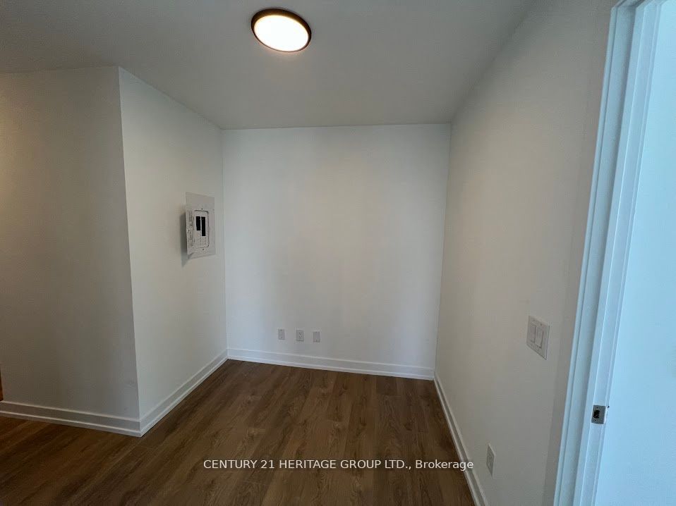 135 East Liberty St, unit 1905 for rent - image #12