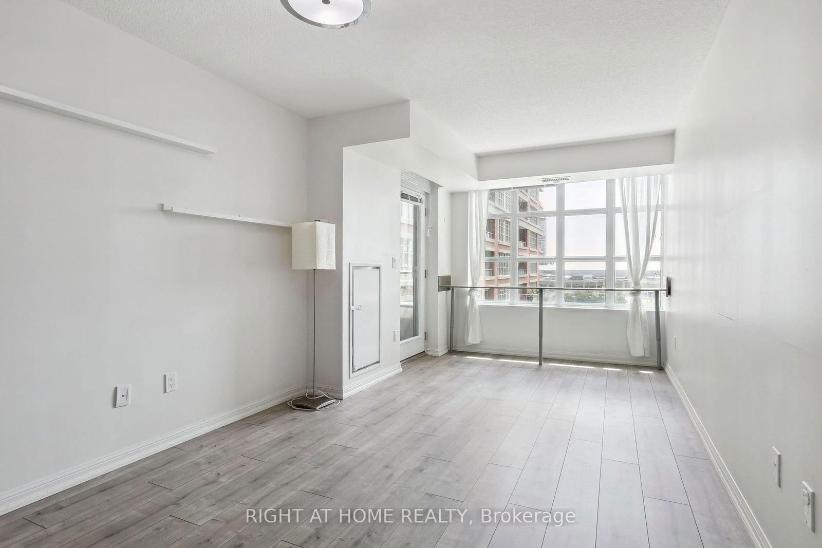 85 East Liberty St, unit 525 for sale - image #11