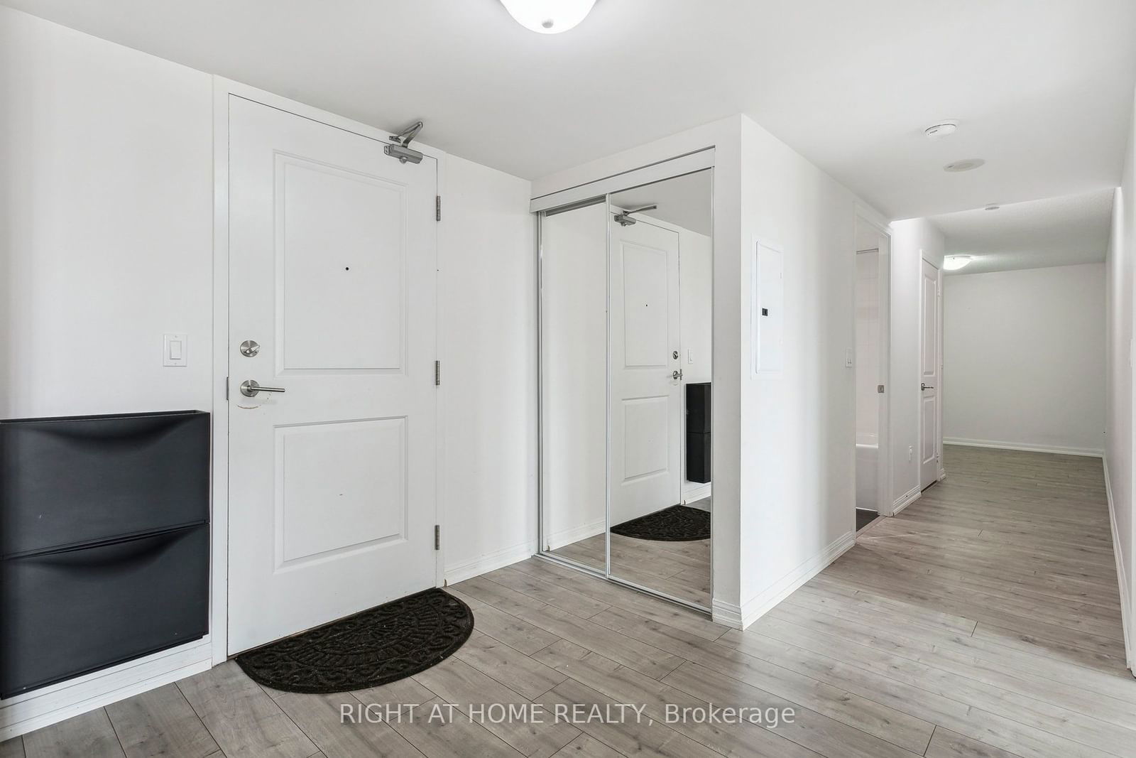 85 East Liberty St, unit 525 for sale - image #4